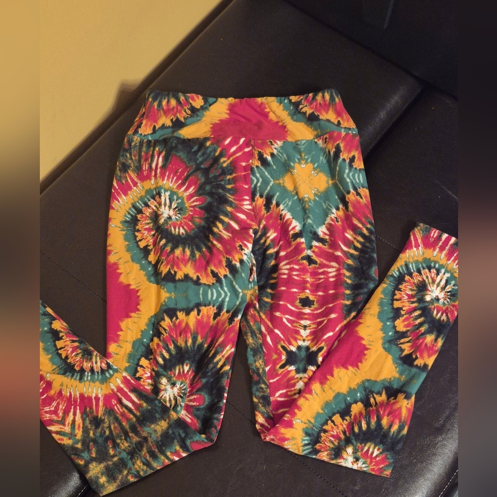 Womens Tie-Dye Print Leggings - Vibrant Red, Yellow & Green